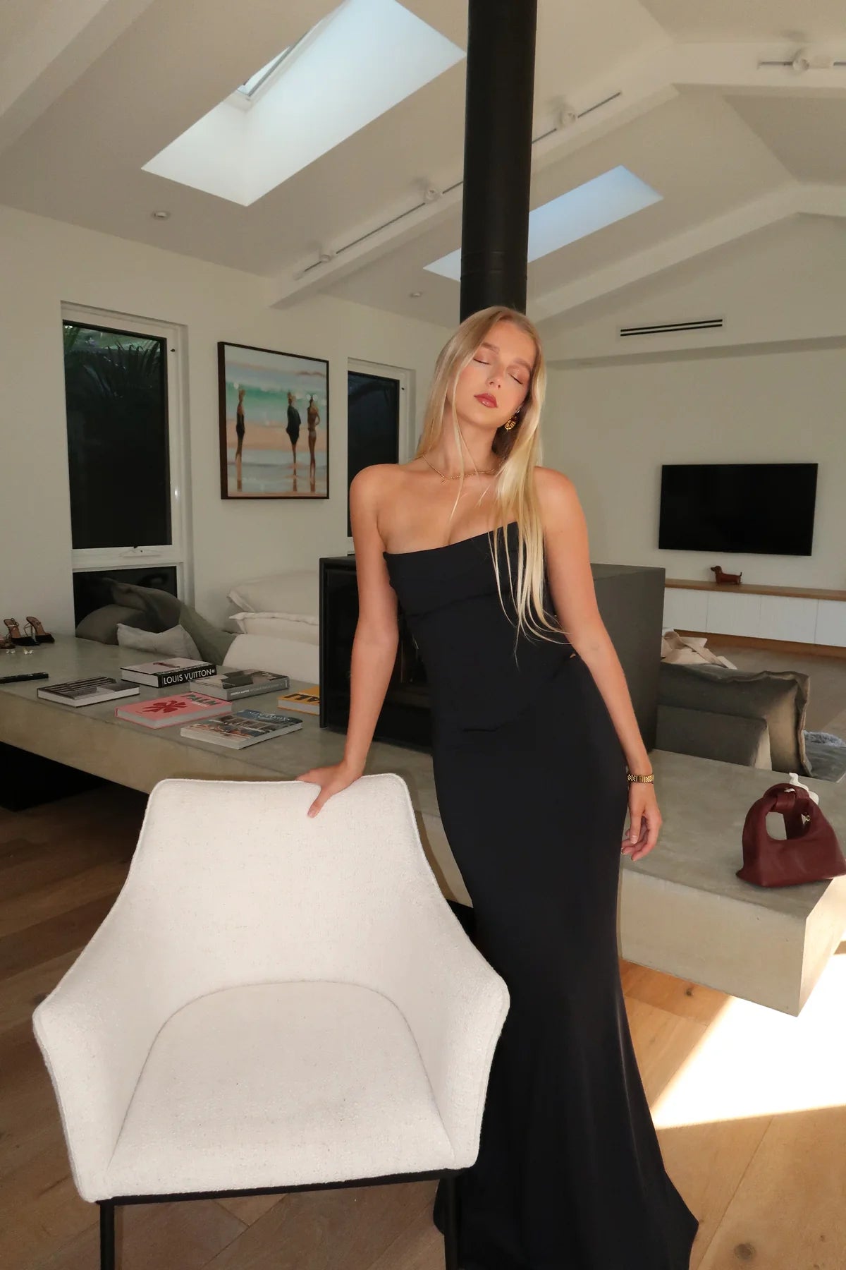 HNTR The Label - Louie Gown in Noir - Rent Club