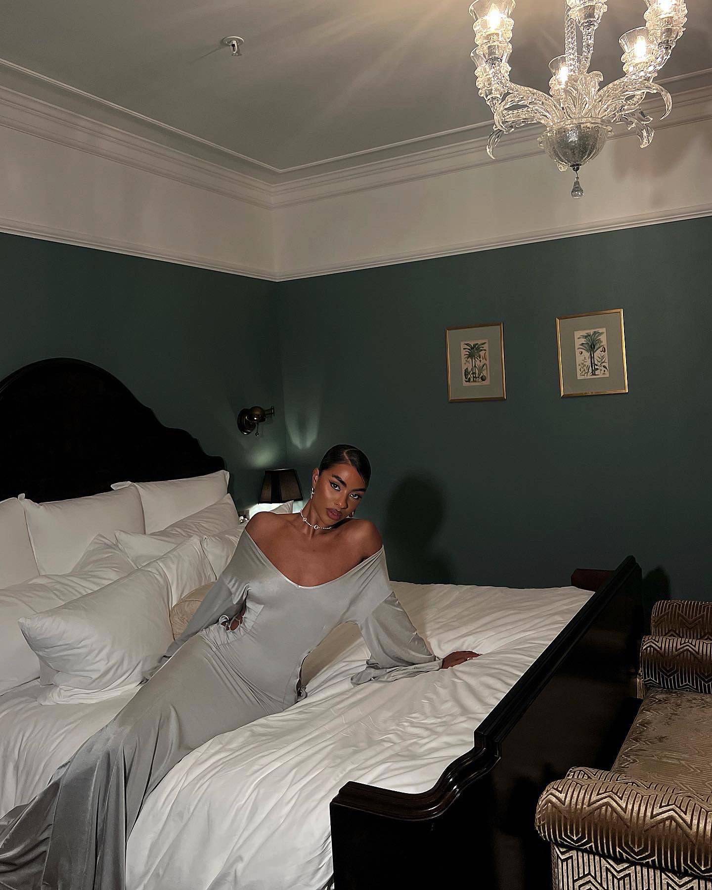 Amy Shehab - Moonlight Lace Dress - Rent Club