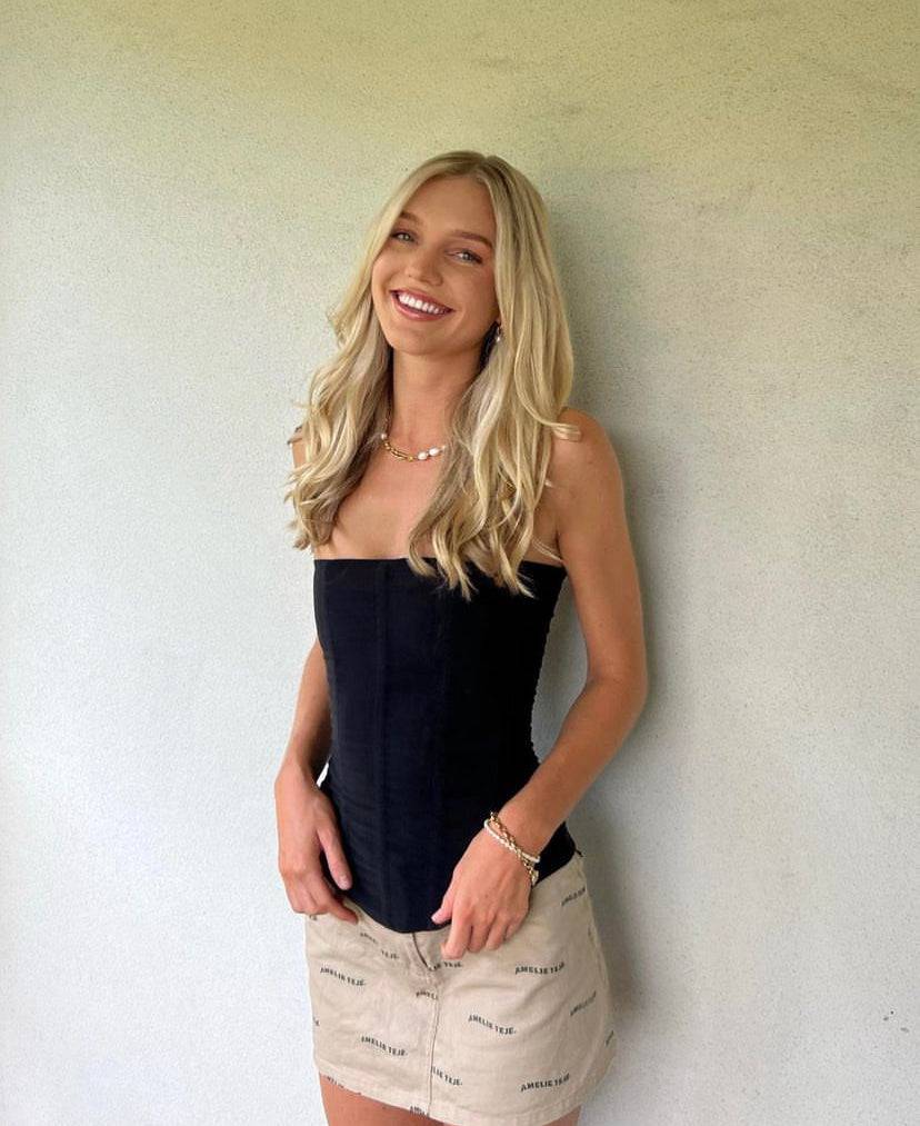 Are You Am I - Sunniva Corset in Black - Rent Club