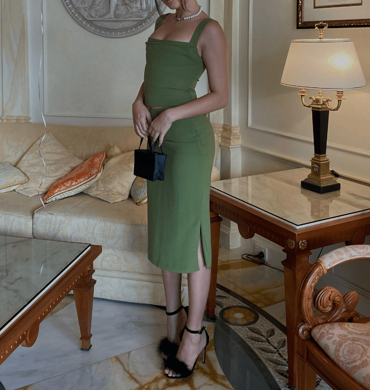 Miaou - Moni Midi Skirt in Olive - Rent Club