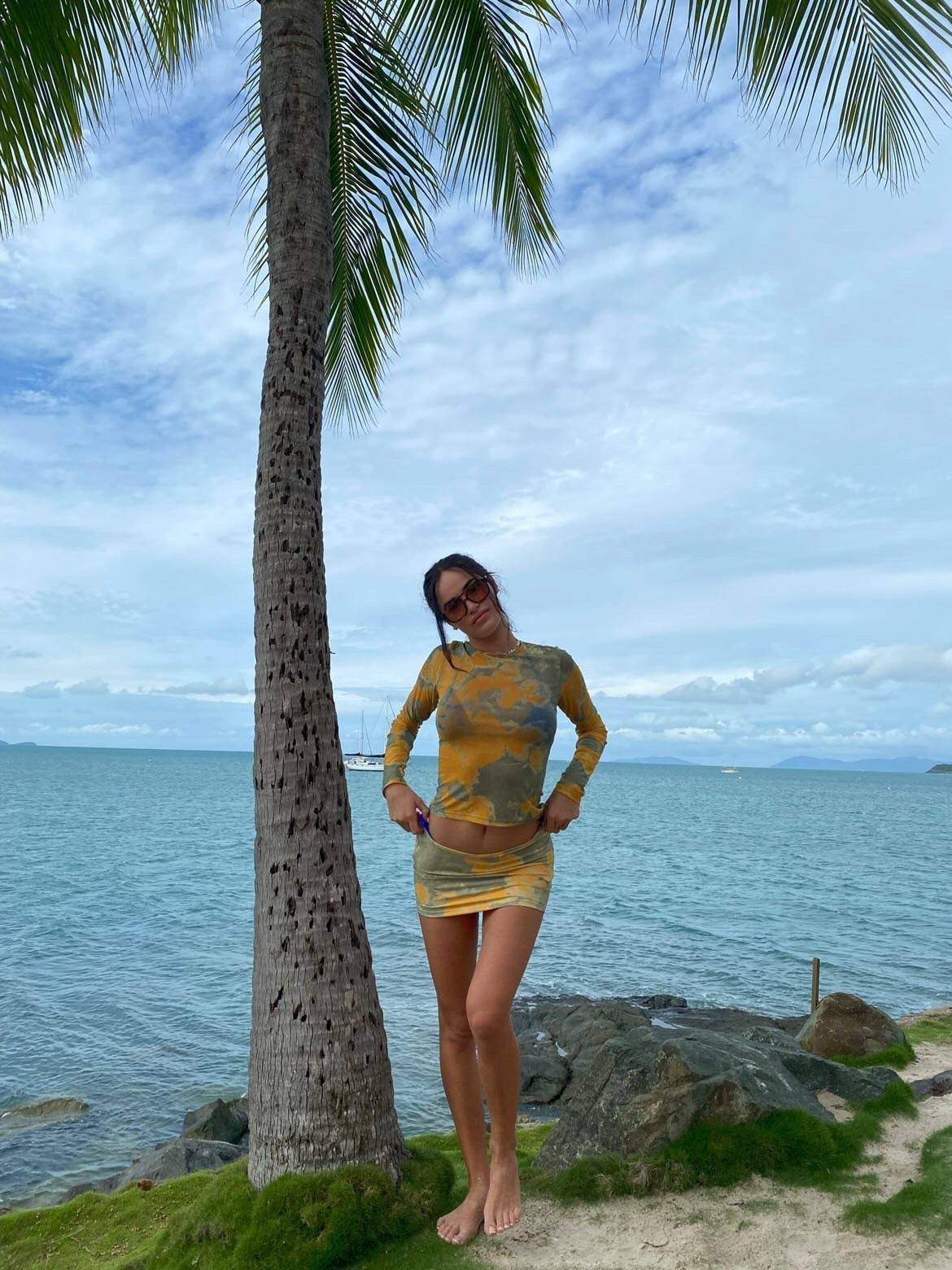 Miaou - Elektra Skirt in Decades Yellow - Rent Club