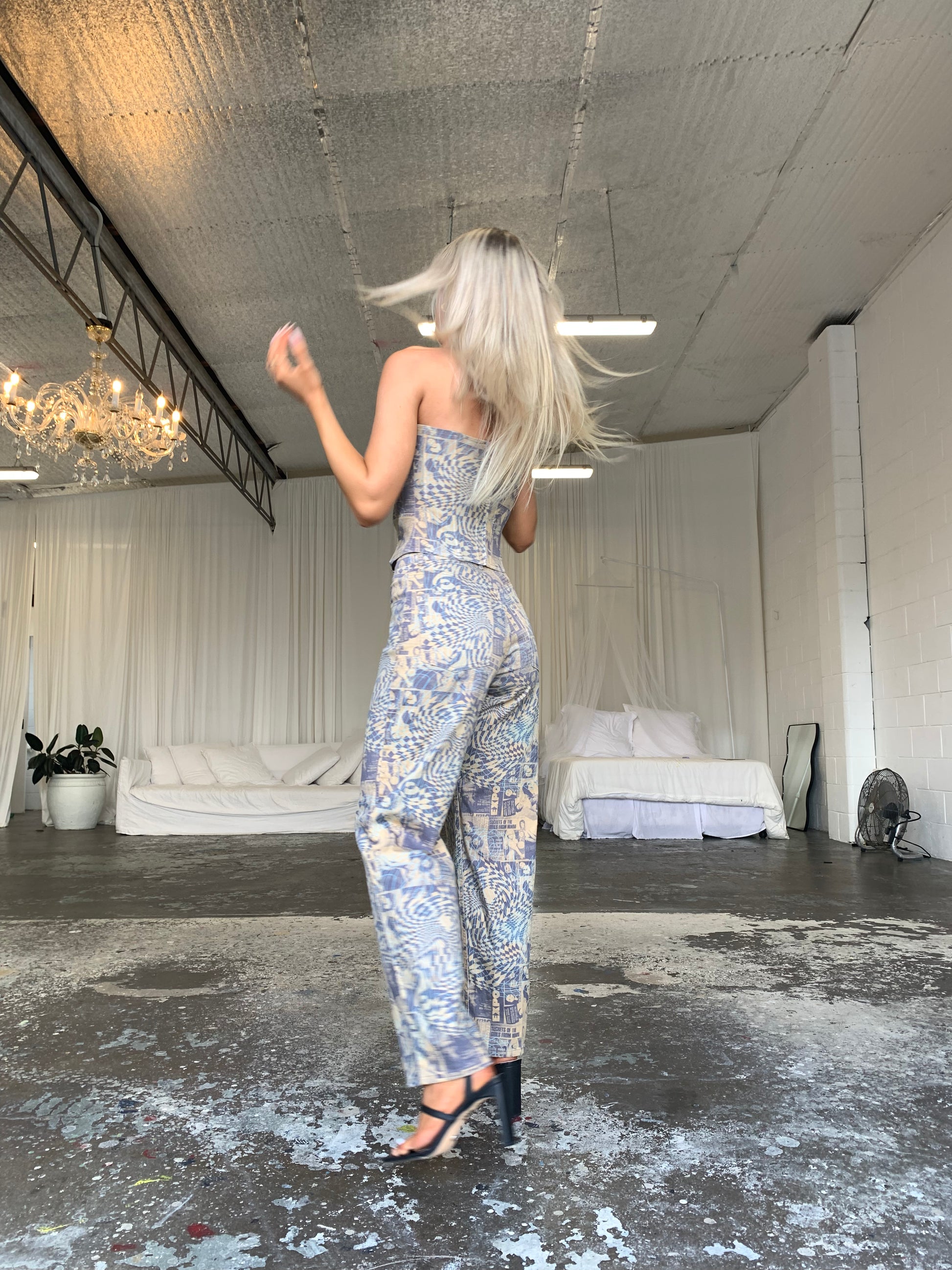 Miaou - Wanted Set - Rent Club