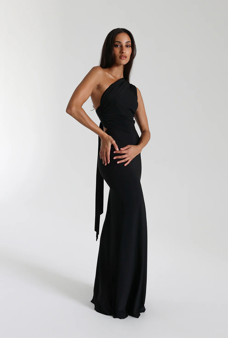 Natalie Rolt - Fabienne Gown in Black